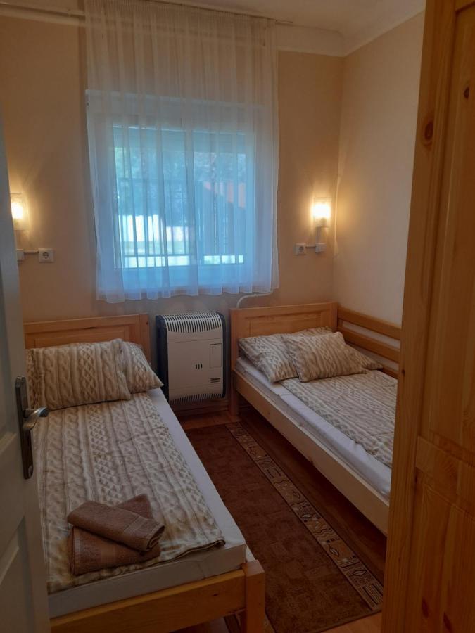 Thermal Apartman Tiszafuered 외부 사진