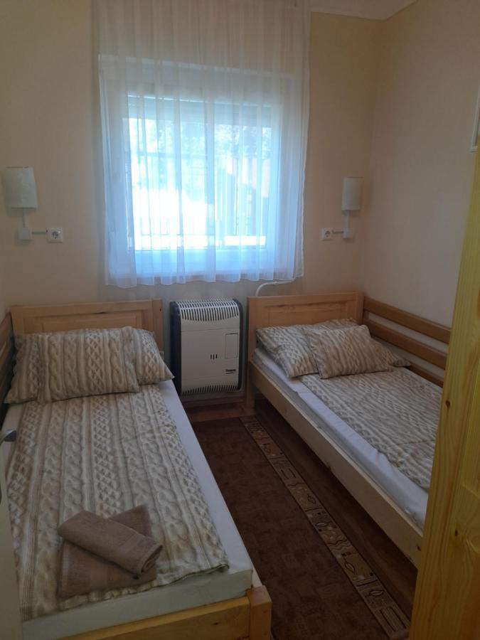 Thermal Apartman Tiszafuered 외부 사진